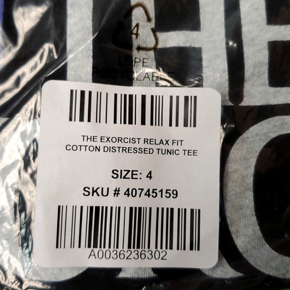 ❤️NWT VINTAGE TORRID TEE - THE EXORCIST MOVIE REGAN DISTRESSED TUNIC GOTHIC - Picture 14 of 14